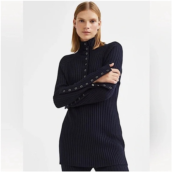 H&M Sweaters - NWT 100% wool Ribbed Turtleneck Sweater with Button Details